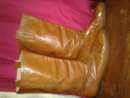 haz click para ver mas detalles de  Botas de cuero usadas
